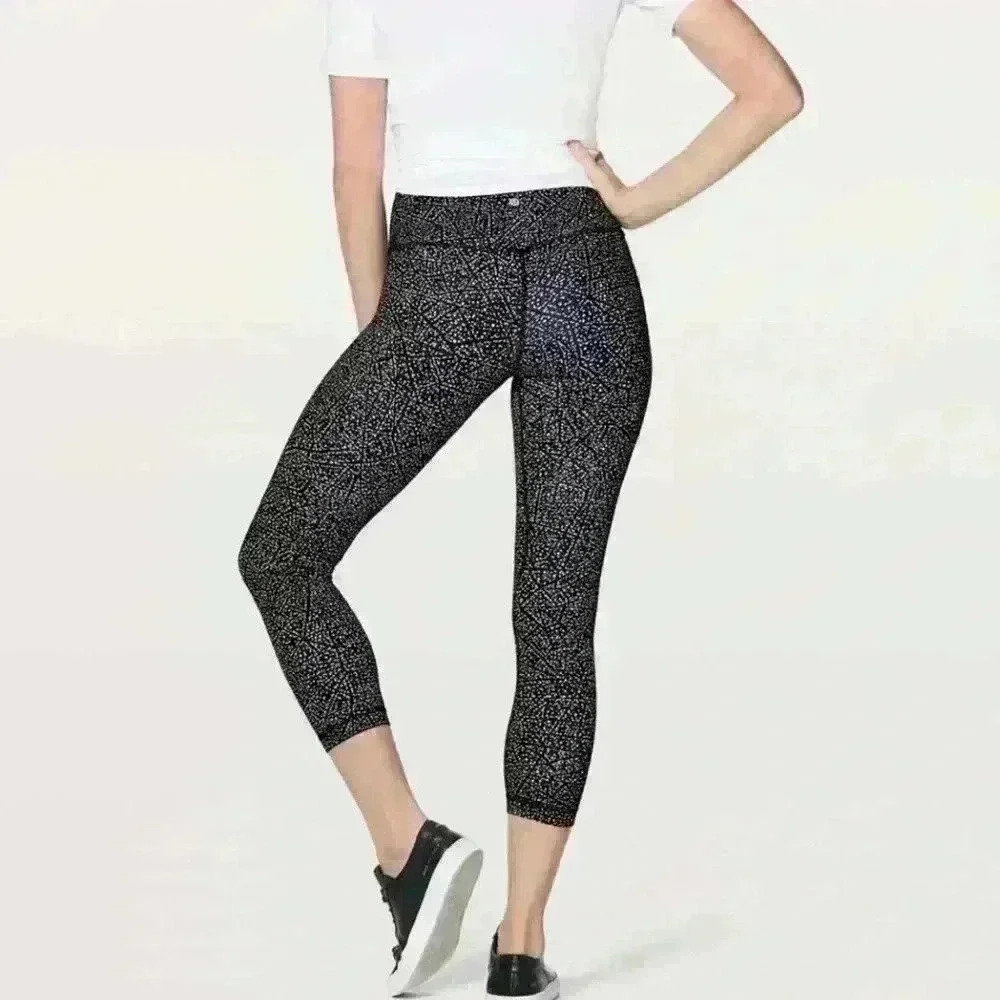 Lululemon Wunder Under cropped black and white marbled leggings size 2 - Picture 7 of 8
